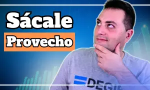 Hombre pensativo con camiseta Degiro, con texto "Sácale Provecho". Podría estar resolviendo degiro problemas.