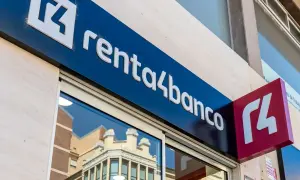 Fachada de Renta 4 Banco. Buscando opiniones sobre sus servicios financieros.